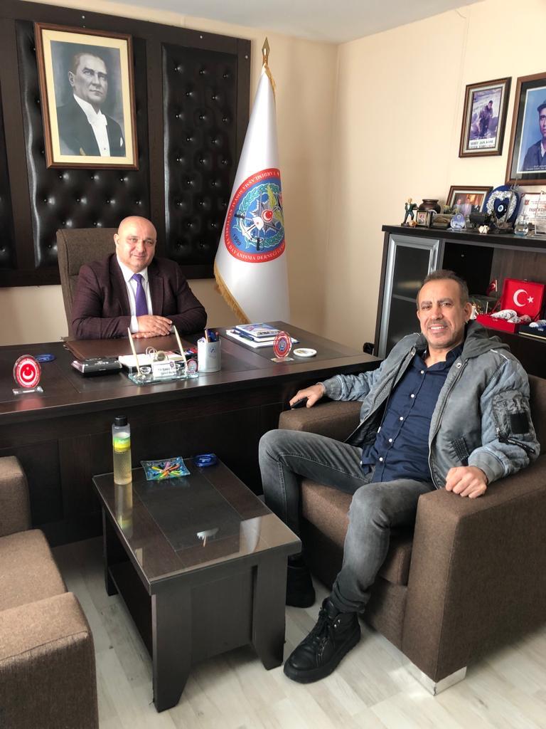 Usta Sanatçı ve Hayırsever Haluk Levent'ten Derneğimize Bir Anlamlı Ziyaret Daha