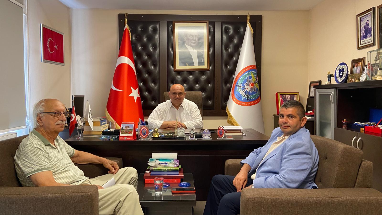 Şehit Aileleri Derneği Tekirdağ Şube Başkanı Özgür Arpa ve Yönetim Kurulu Üyesi Yüksel Üçel Ziyareti